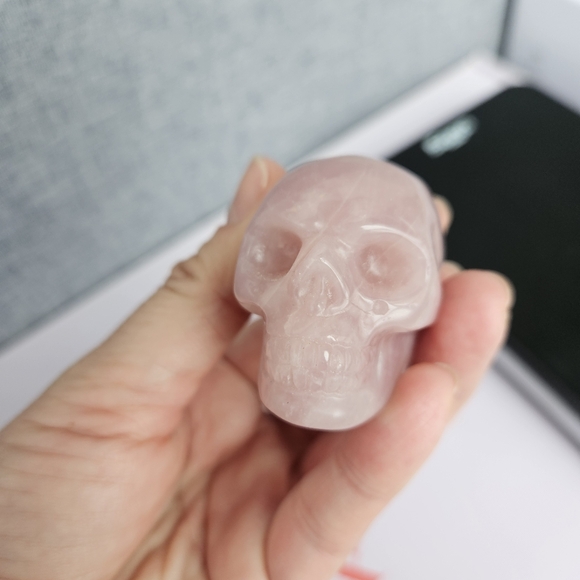 Rose Quartz Crystal Skull - Picture 4 of 5